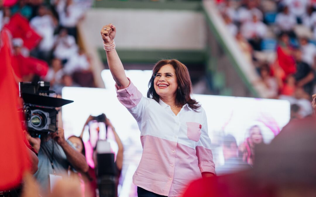 Rixi Moncada lidera evento del M28 en San Pedro Sula